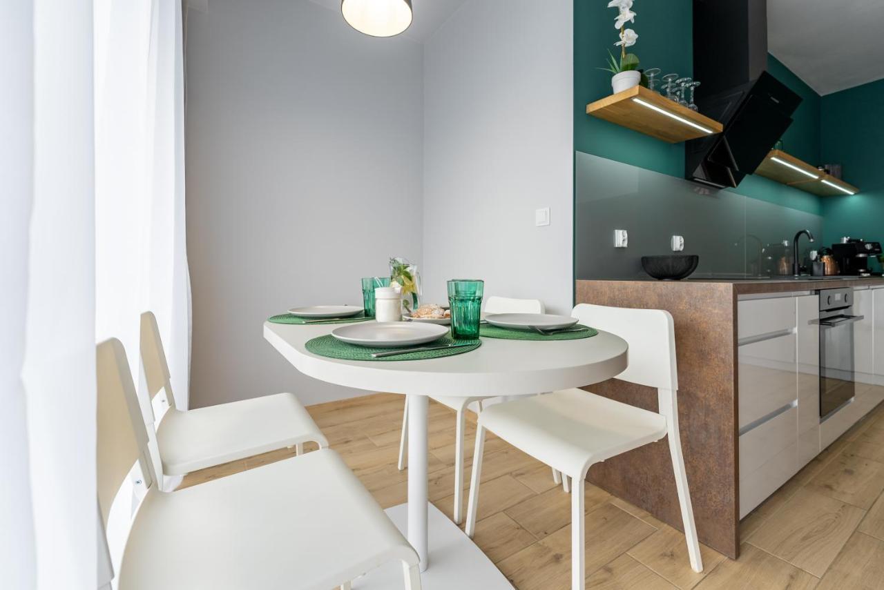 Apartament Zielony Jodlowa - Z Prywatna Sauna! By Dream Apart شتوروك المظهر الخارجي الصورة